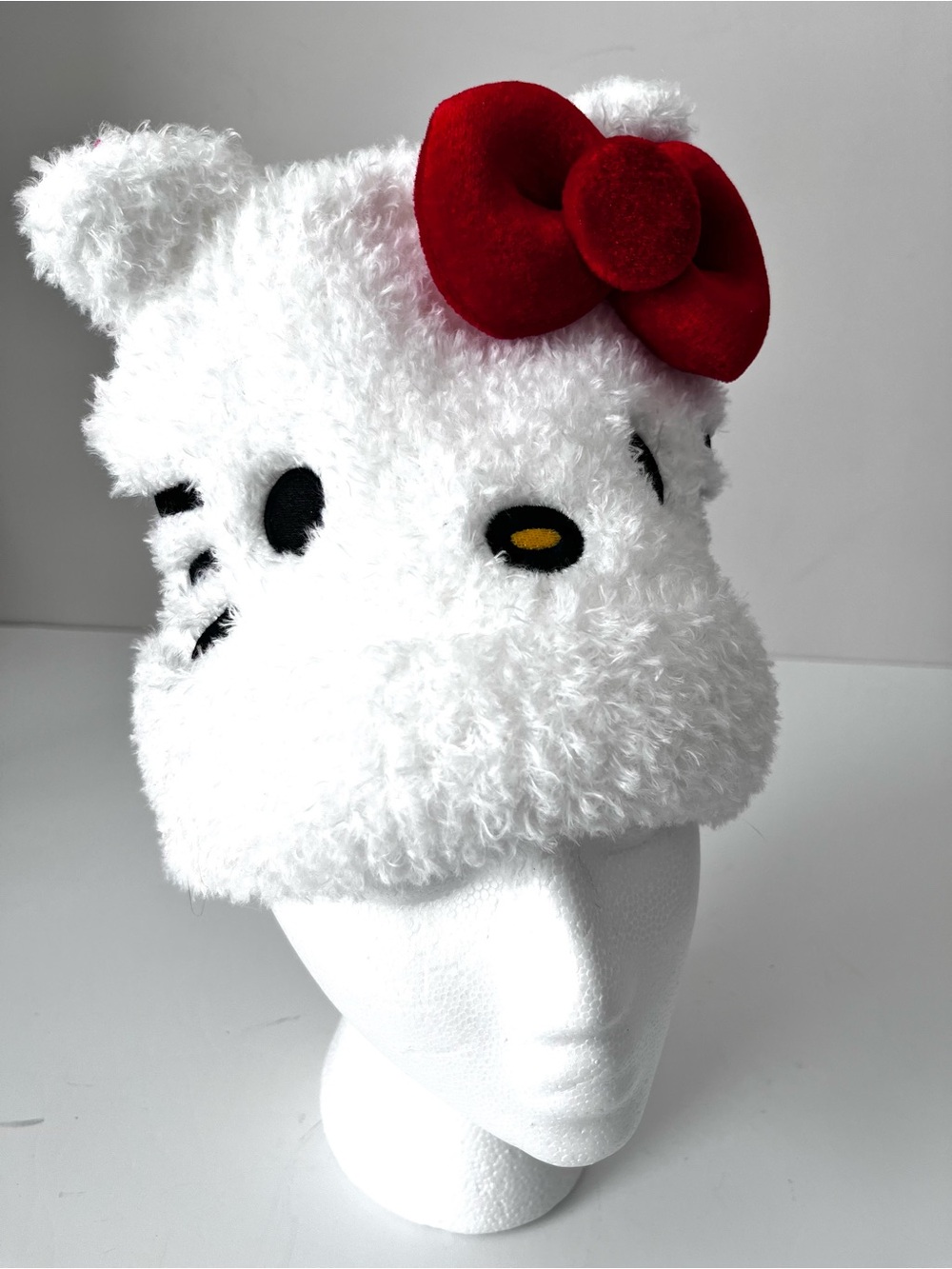 Sanrio Hello Kitty Super Plushie Fuzzy Soft Hat Women White Red Bow Licensed